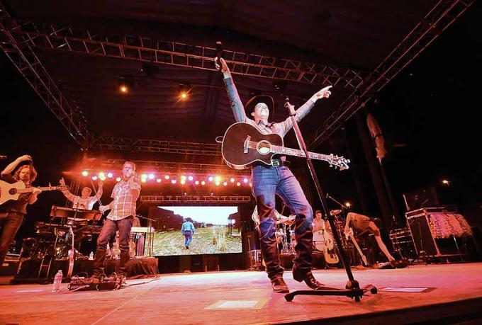 Clay Walker at The Joint at Hard Rock Hotel